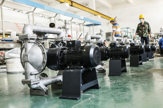 Πιστοποιημένη κατά CE αεροσυμπιεσόμενη διαφραγματική αντλία με ρυθμό ροής 340L/M και πνευματική πηγή ενέργειας